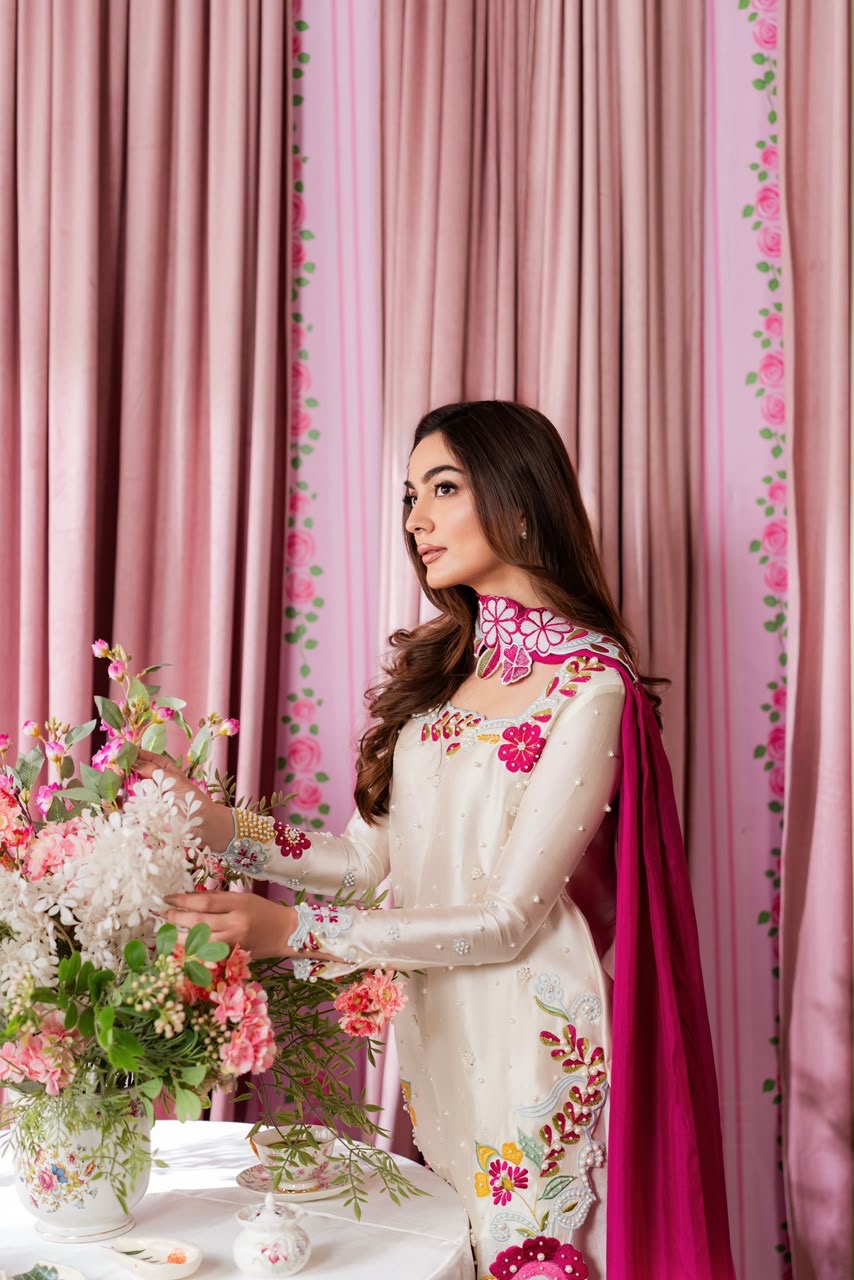 Shanzay MULTI FLORAL COLLECTION