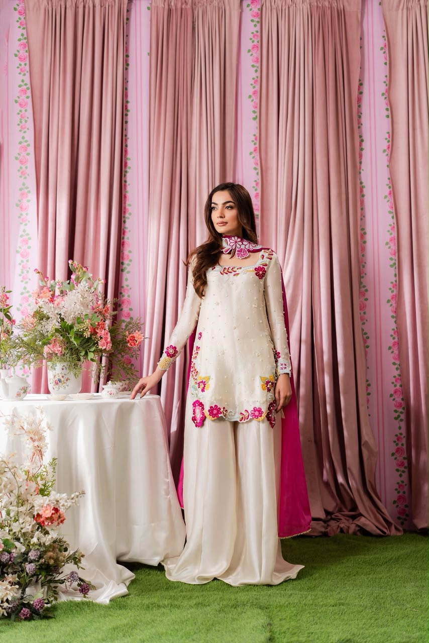 Shanzay MULTI FLORAL COLLECTION