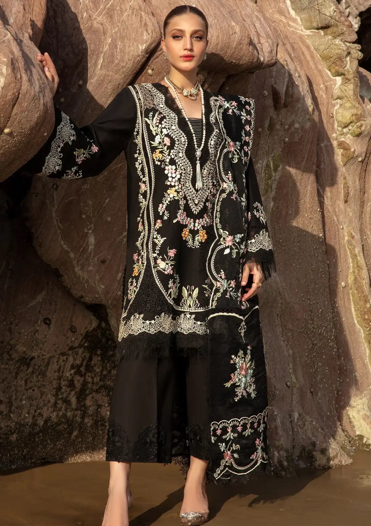 Saira Shakira By Crimson Luxury lawn Collection - Black