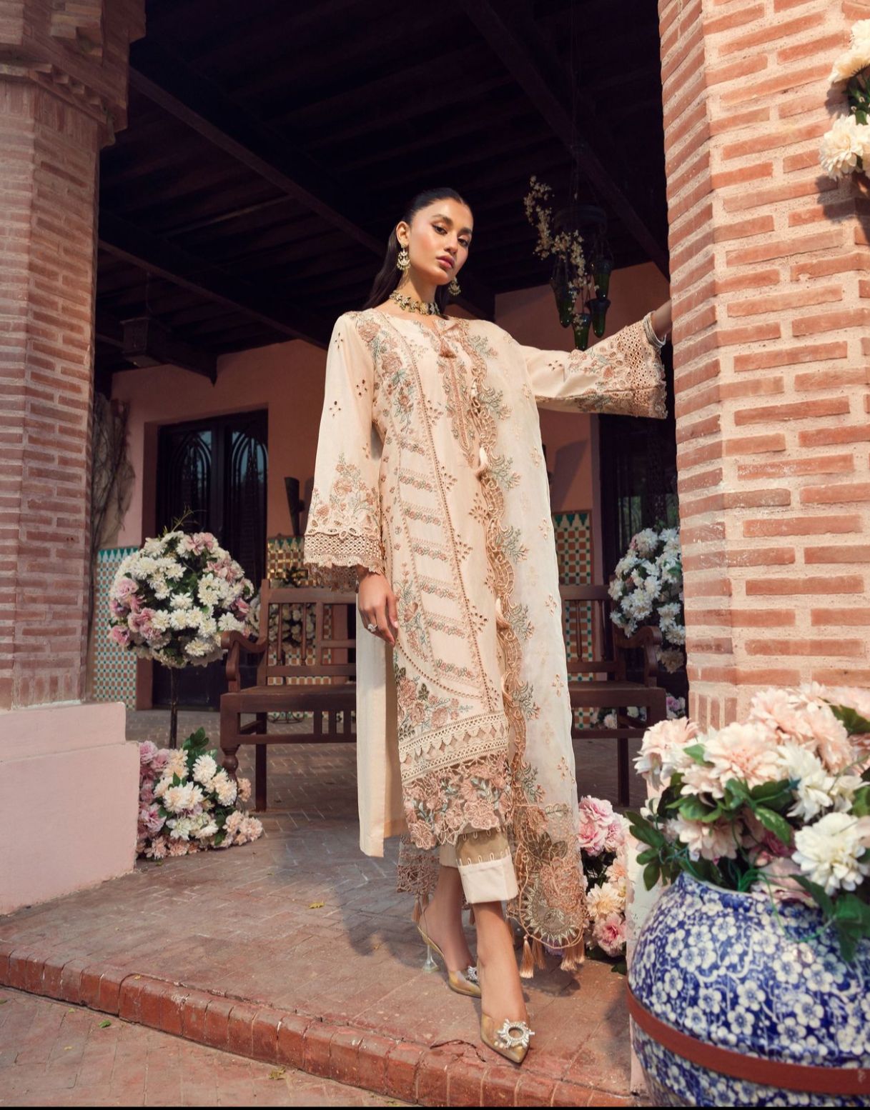 MOTIFZ LUXURY LAWN CHICKEN KARI COLLECTION 2024