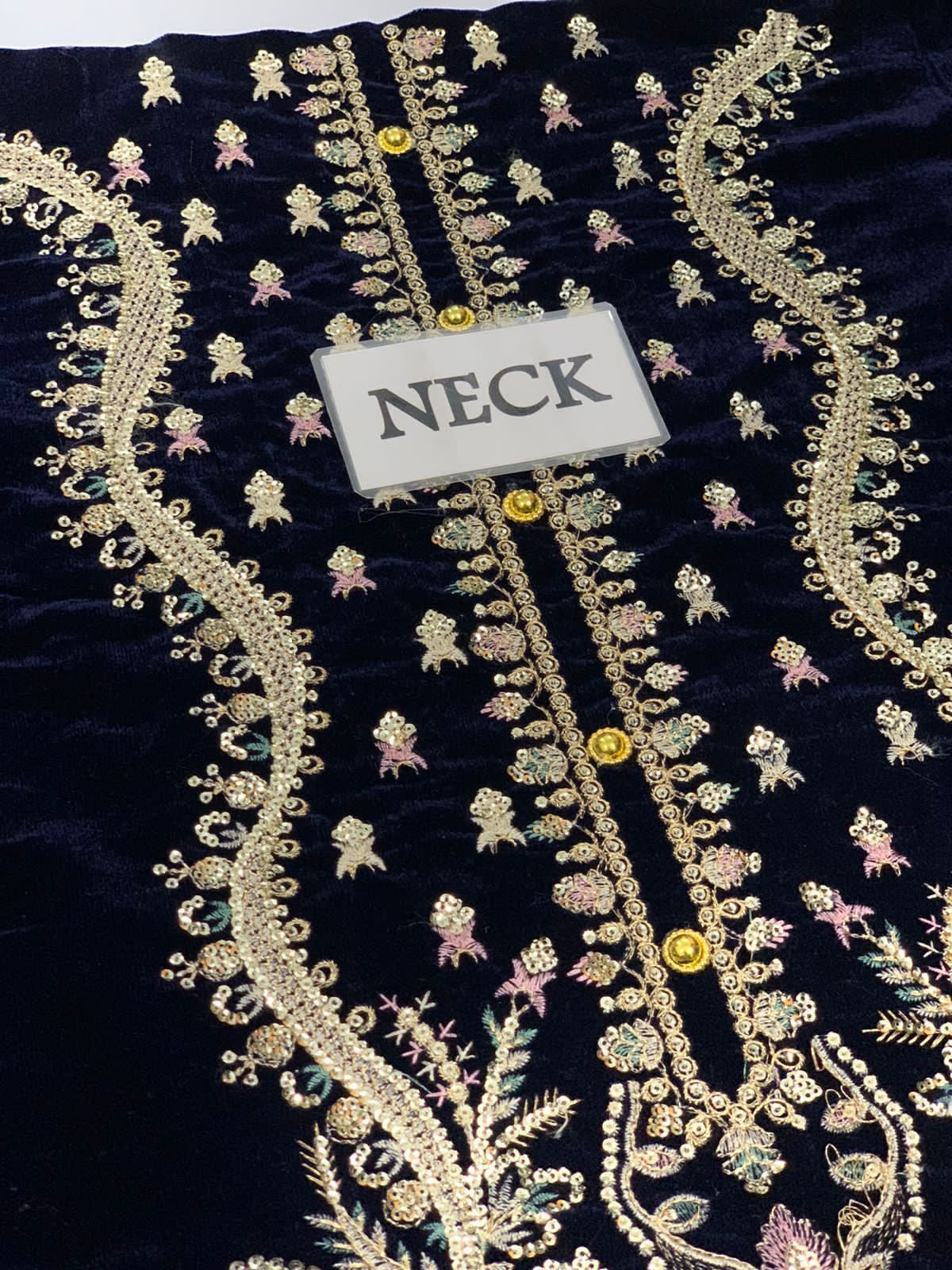 Afrozeh LUXURY VELVET COLLECTION