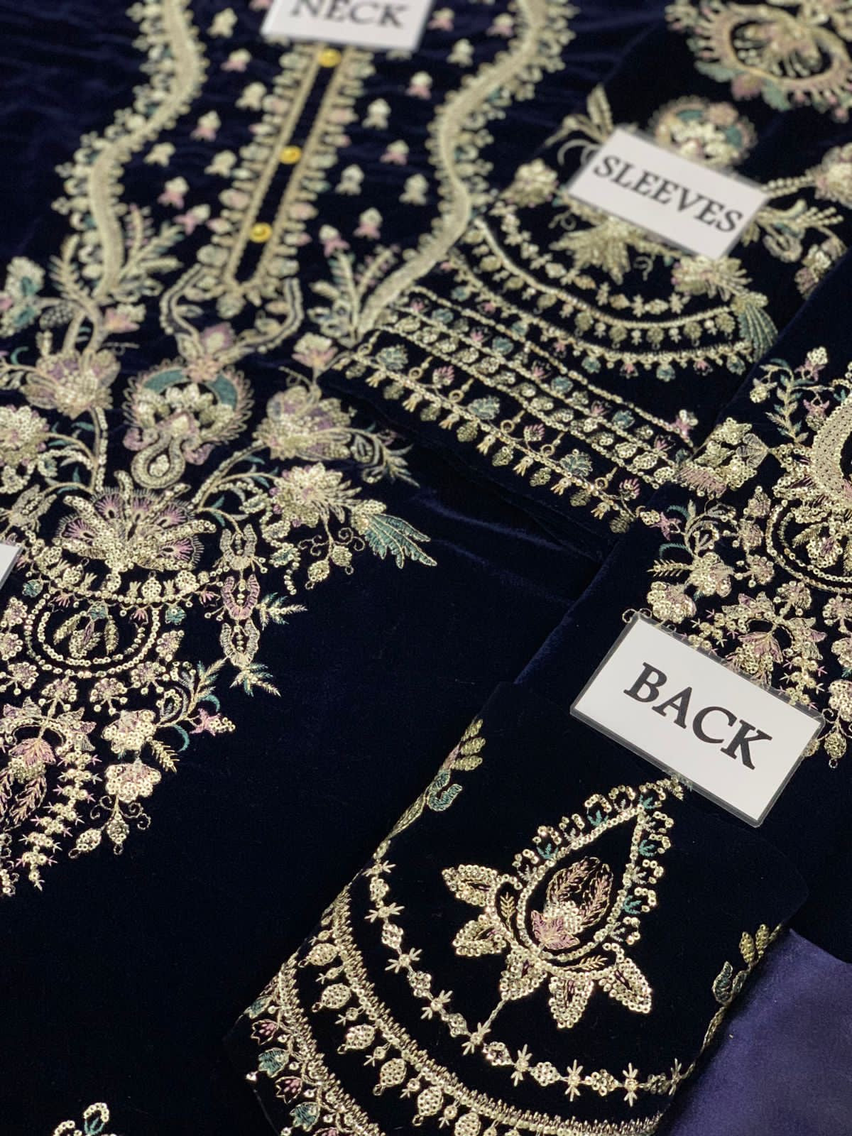Afrozeh LUXURY VELVET COLLECTION