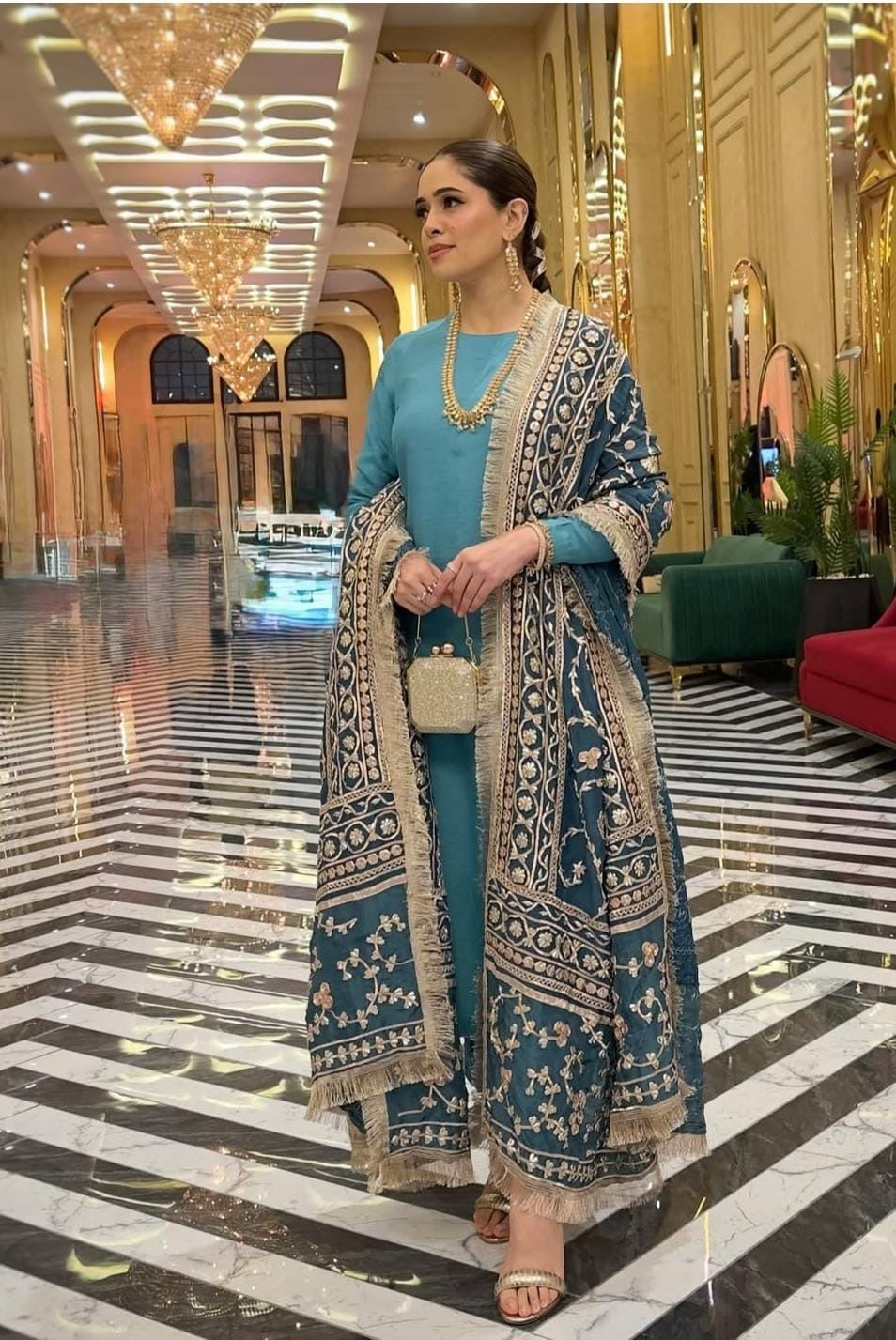 LUXURY FORMAL COLLECTION